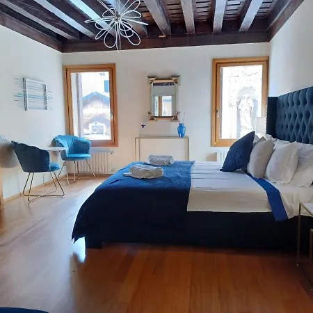 Giglio Glasshouse * Venice