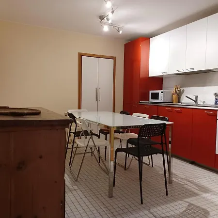 Giglio Glasshouse Apartment